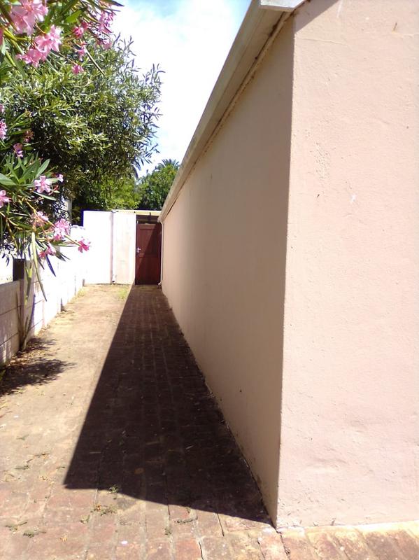 2 Bedroom Property for Sale in Albertinia Western Cape